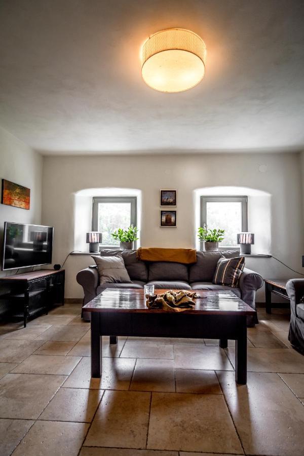 Kuninez, Holiday Home With Summer Kitchen Most Na Soci Ngoại thất bức ảnh